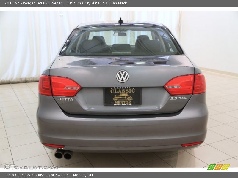 Platinum Gray Metallic / Titan Black 2011 Volkswagen Jetta SEL Sedan