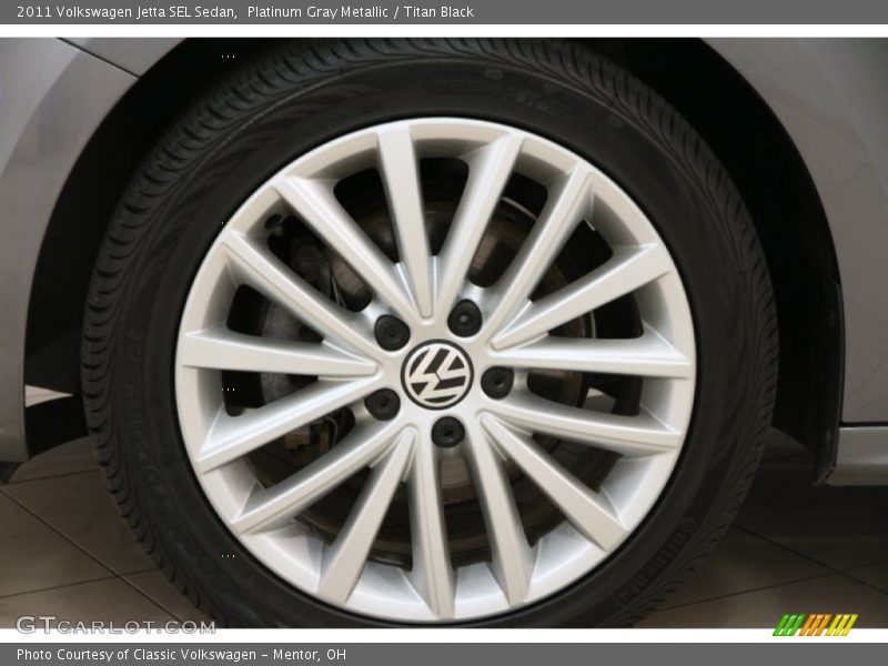 Platinum Gray Metallic / Titan Black 2011 Volkswagen Jetta SEL Sedan