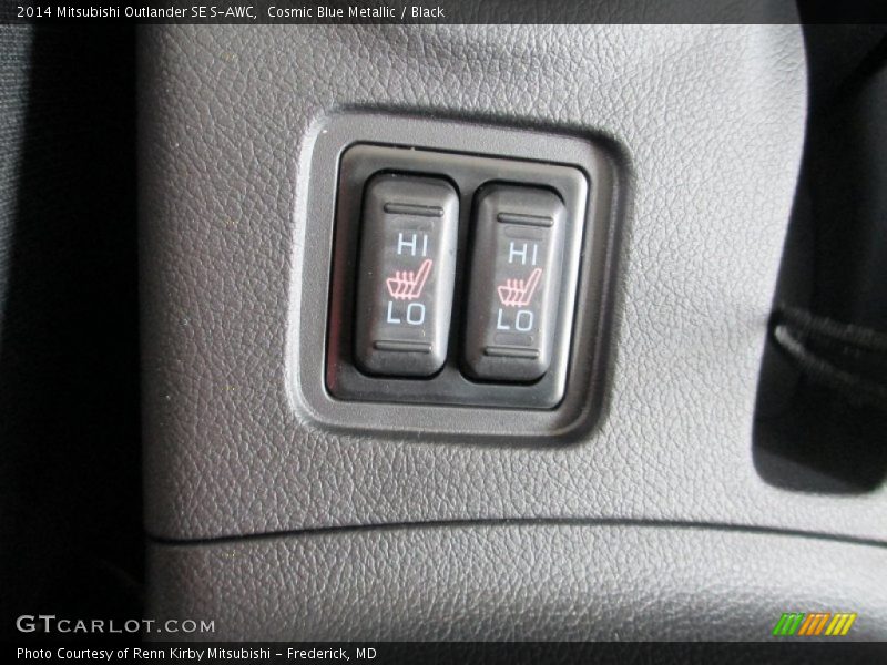 Cosmic Blue Metallic / Black 2014 Mitsubishi Outlander SE S-AWC