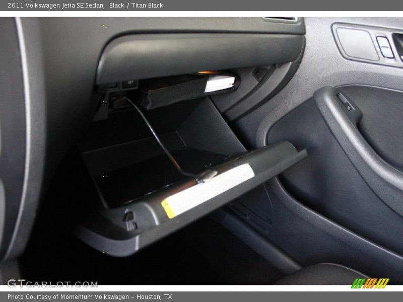 Black / Titan Black 2011 Volkswagen Jetta SE Sedan