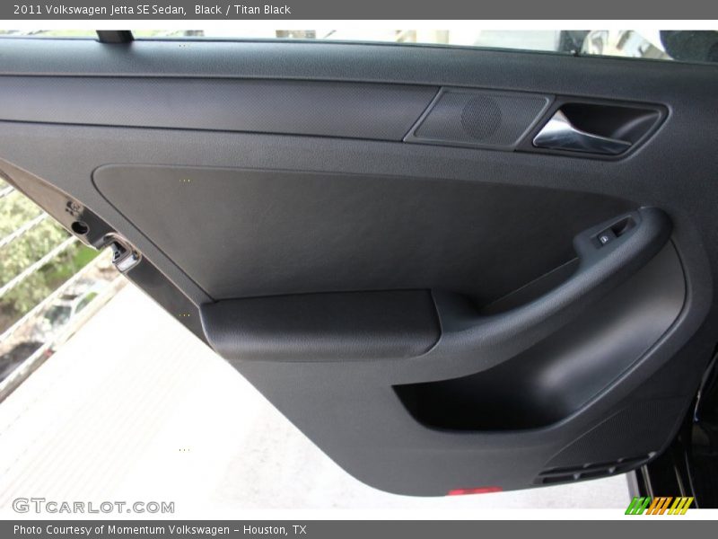 Black / Titan Black 2011 Volkswagen Jetta SE Sedan