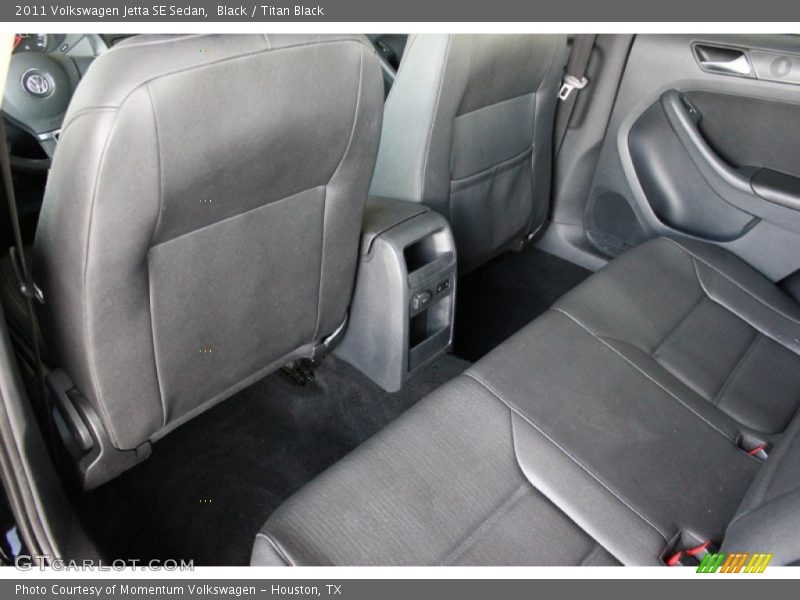 Black / Titan Black 2011 Volkswagen Jetta SE Sedan