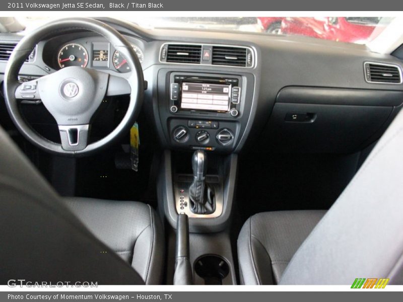 Black / Titan Black 2011 Volkswagen Jetta SE Sedan