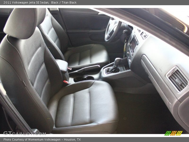 Black / Titan Black 2011 Volkswagen Jetta SE Sedan