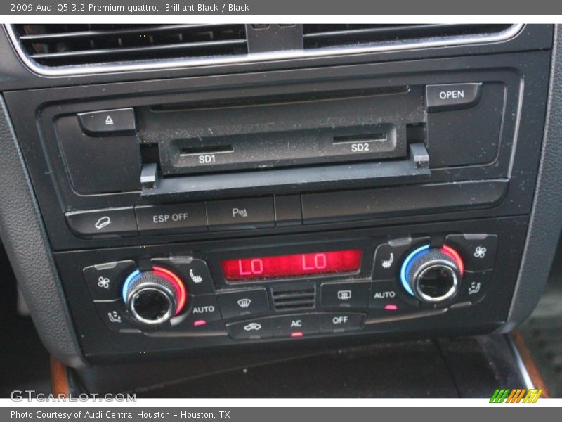 Brilliant Black / Black 2009 Audi Q5 3.2 Premium quattro