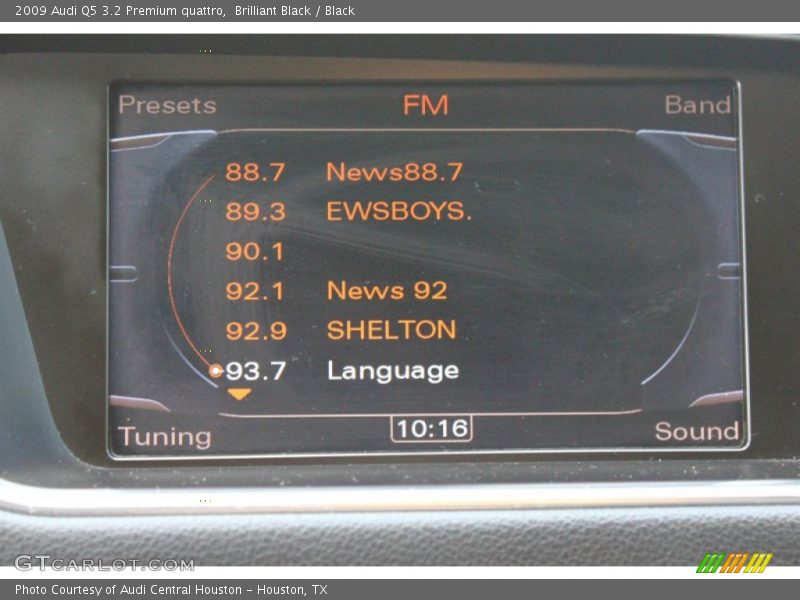 Brilliant Black / Black 2009 Audi Q5 3.2 Premium quattro
