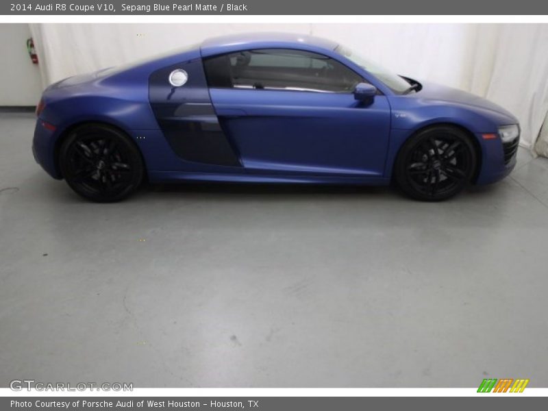 Sepang Blue Pearl Matte / Black 2014 Audi R8 Coupe V10