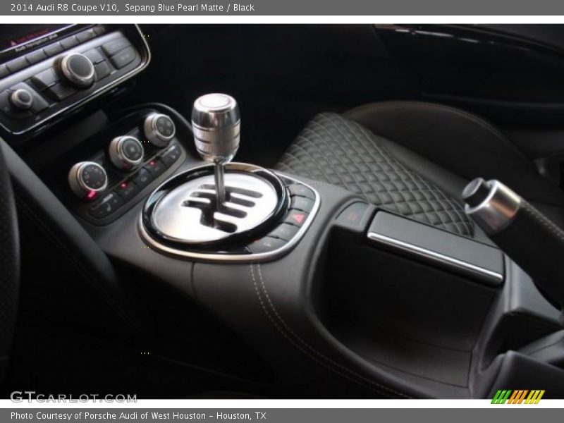 2014 R8 Coupe V10 6 Speed Manual Shifter
