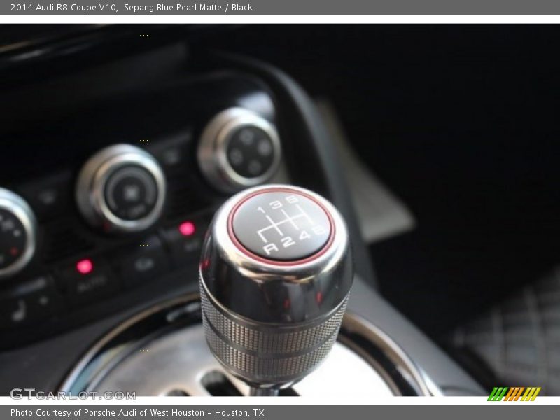  2014 R8 Coupe V10 6 Speed Manual Shifter