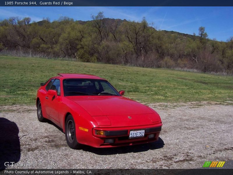 Guards Red / Beige 1985 Porsche 944