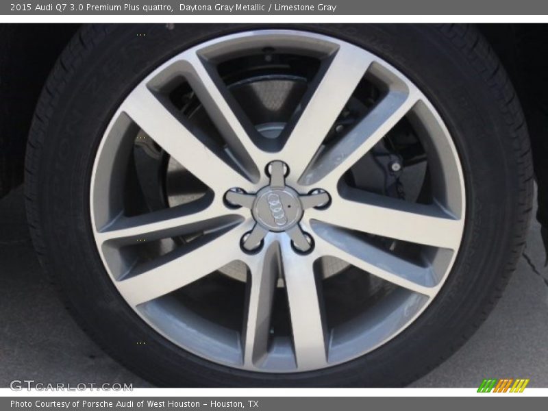 Daytona Gray Metallic / Limestone Gray 2015 Audi Q7 3.0 Premium Plus quattro