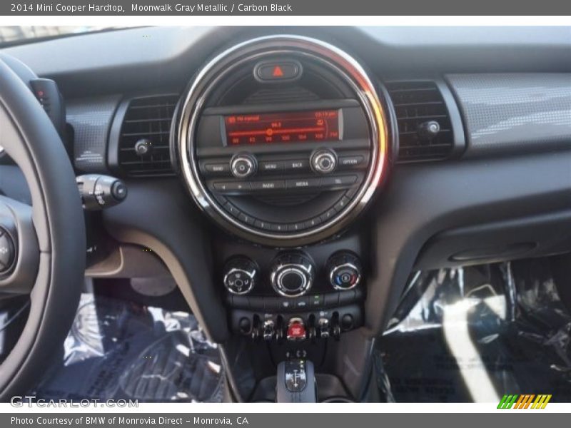 Moonwalk Gray Metallic / Carbon Black 2014 Mini Cooper Hardtop