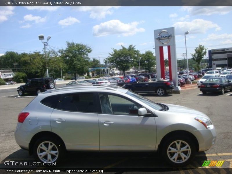 Silver Ice / Gray 2009 Nissan Rogue SL AWD