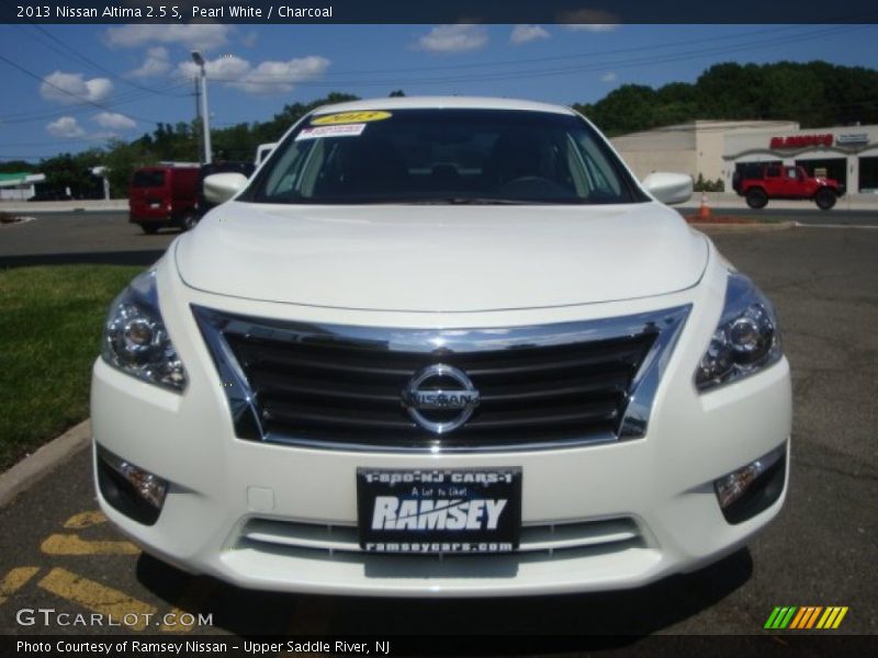 Pearl White / Charcoal 2013 Nissan Altima 2.5 S