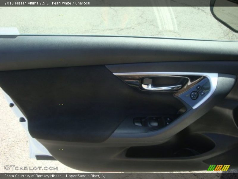 Pearl White / Charcoal 2013 Nissan Altima 2.5 S