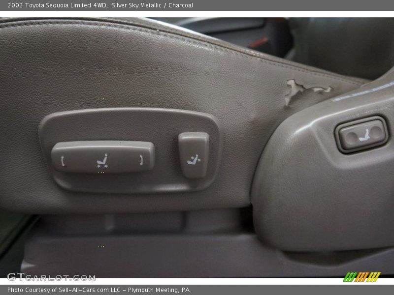 Silver Sky Metallic / Charcoal 2002 Toyota Sequoia Limited 4WD