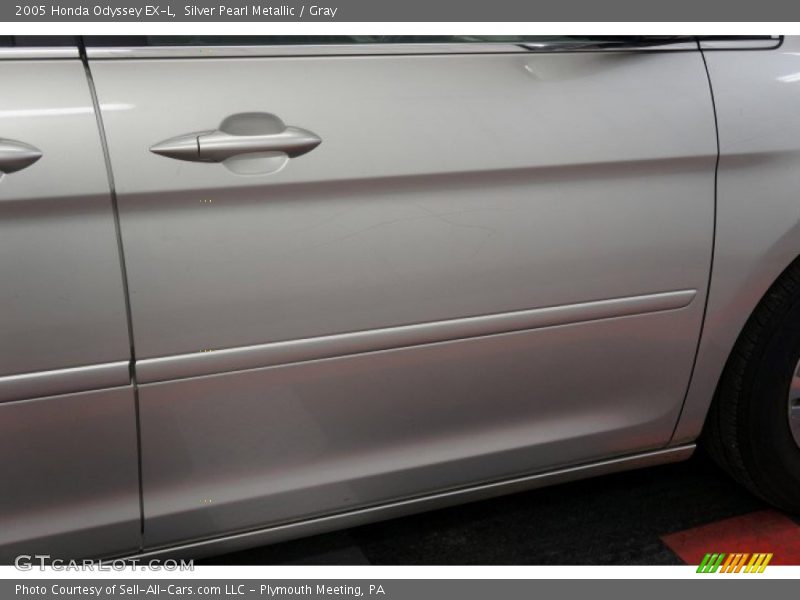 Silver Pearl Metallic / Gray 2005 Honda Odyssey EX-L