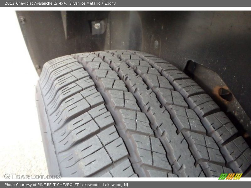 Silver Ice Metallic / Ebony 2012 Chevrolet Avalanche LS 4x4