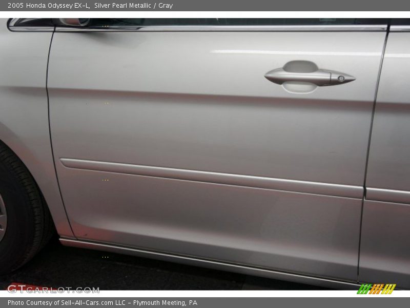 Silver Pearl Metallic / Gray 2005 Honda Odyssey EX-L