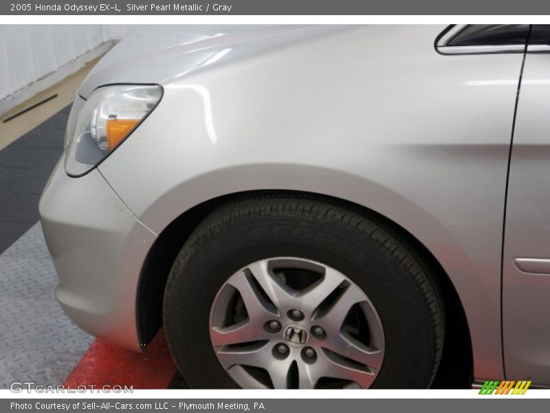 Silver Pearl Metallic / Gray 2005 Honda Odyssey EX-L