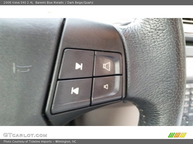 Barents Blue Metallic / Dark Beige/Quartz 2006 Volvo S40 2.4i