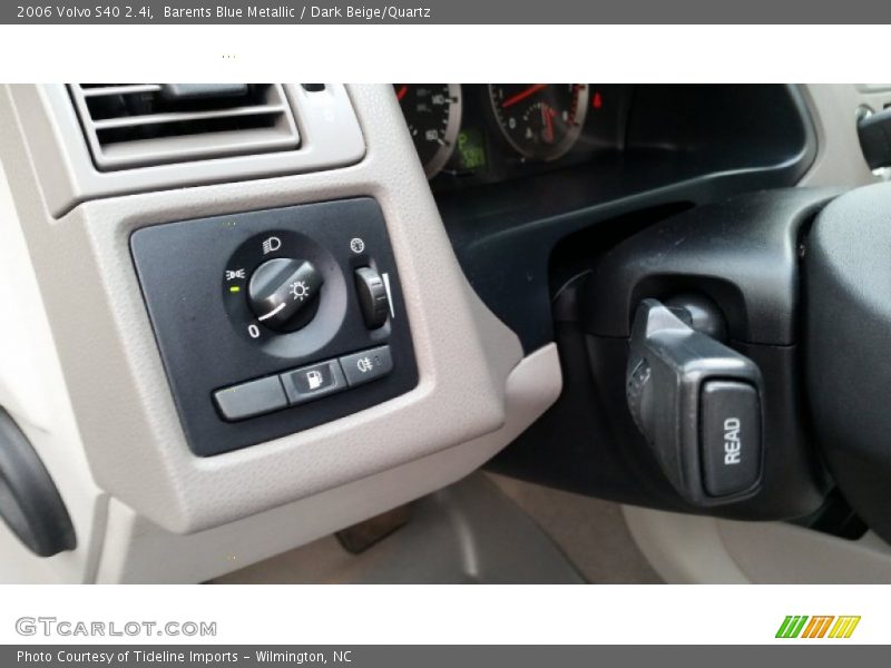 Barents Blue Metallic / Dark Beige/Quartz 2006 Volvo S40 2.4i