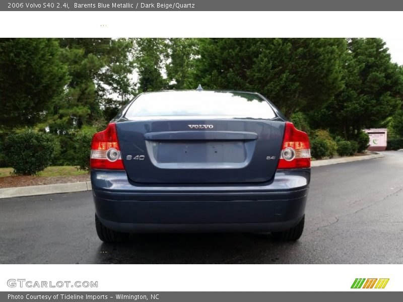 Barents Blue Metallic / Dark Beige/Quartz 2006 Volvo S40 2.4i