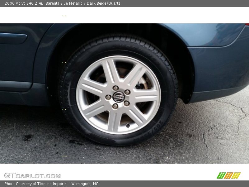 Barents Blue Metallic / Dark Beige/Quartz 2006 Volvo S40 2.4i