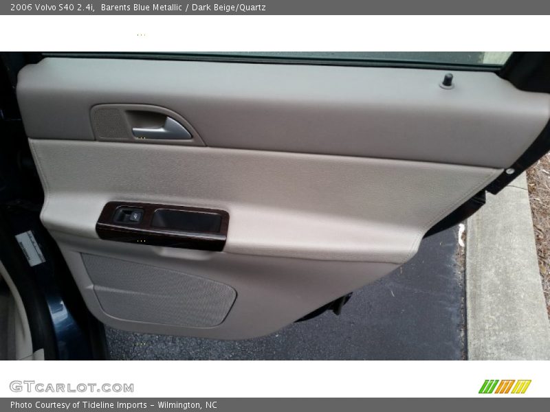 Barents Blue Metallic / Dark Beige/Quartz 2006 Volvo S40 2.4i