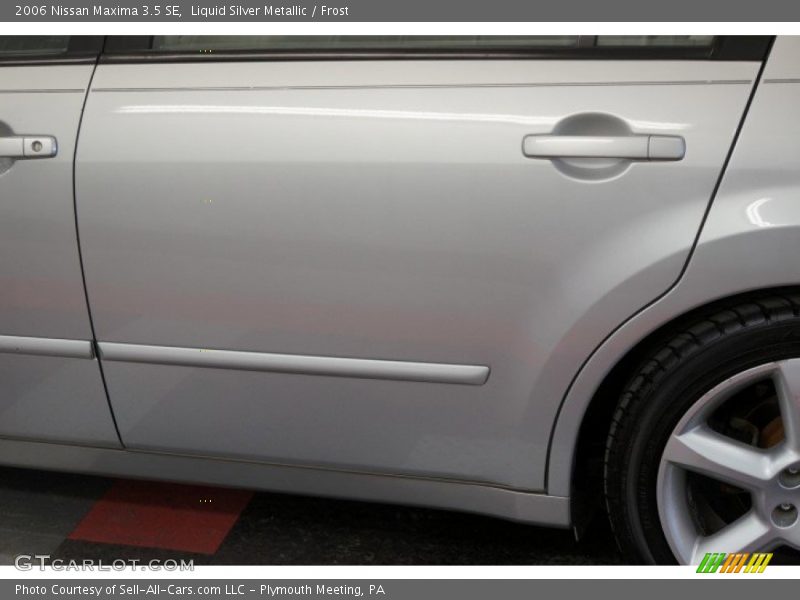 Liquid Silver Metallic / Frost 2006 Nissan Maxima 3.5 SE