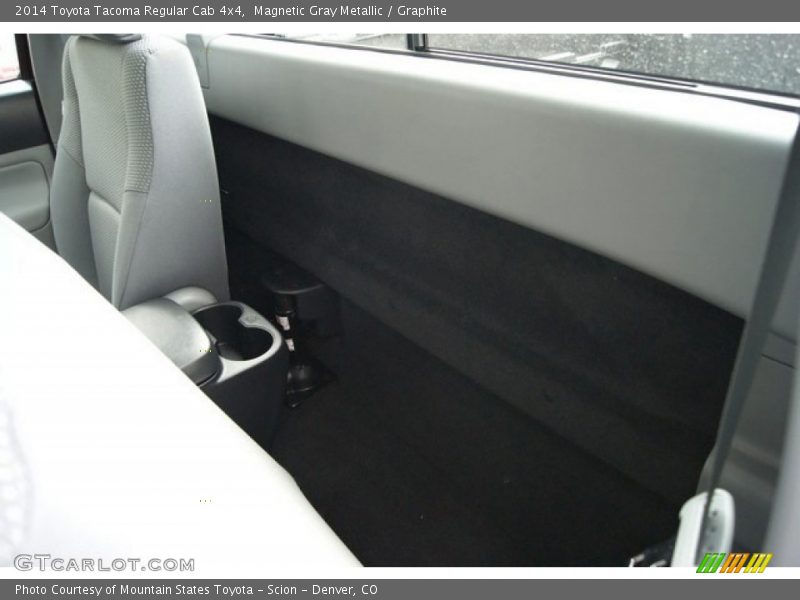 Magnetic Gray Metallic / Graphite 2014 Toyota Tacoma Regular Cab 4x4