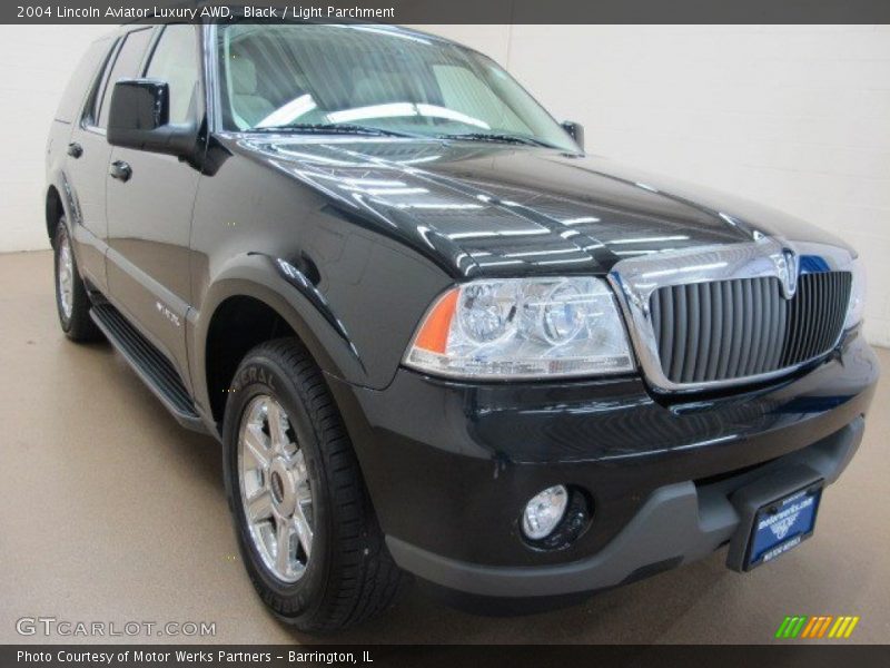 Black / Light Parchment 2004 Lincoln Aviator Luxury AWD