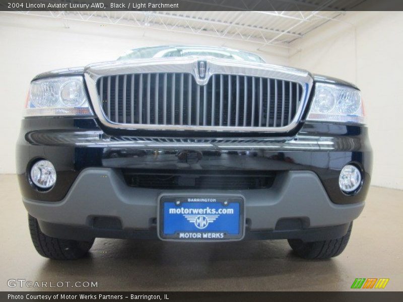 Black / Light Parchment 2004 Lincoln Aviator Luxury AWD