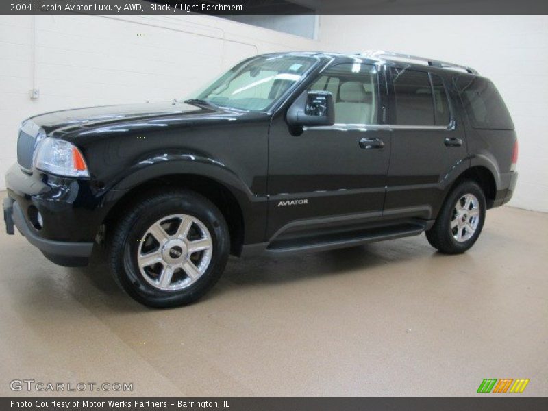 Black / Light Parchment 2004 Lincoln Aviator Luxury AWD