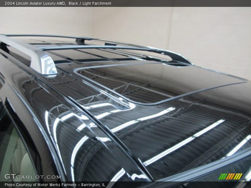 Black / Light Parchment 2004 Lincoln Aviator Luxury AWD