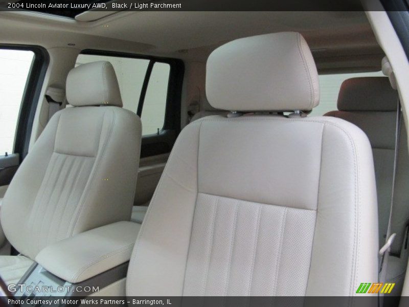Black / Light Parchment 2004 Lincoln Aviator Luxury AWD