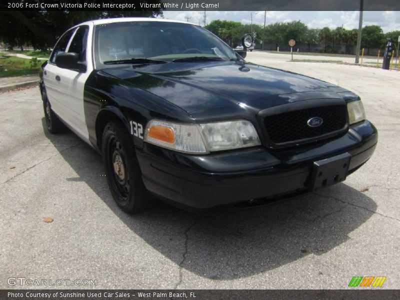 Vibrant White / Light Camel 2006 Ford Crown Victoria Police Interceptor