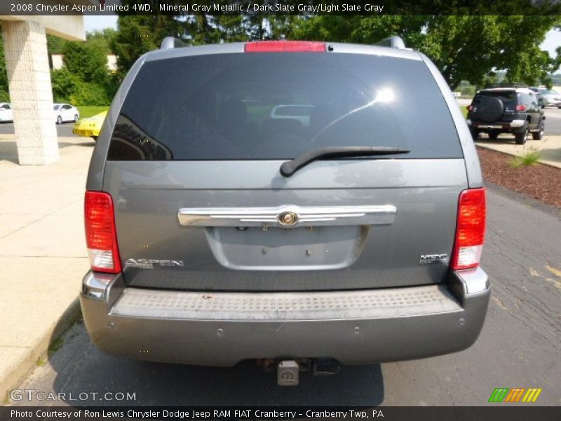 Mineral Gray Metallic / Dark Slate Gray/Light Slate Gray 2008 Chrysler Aspen Limited 4WD