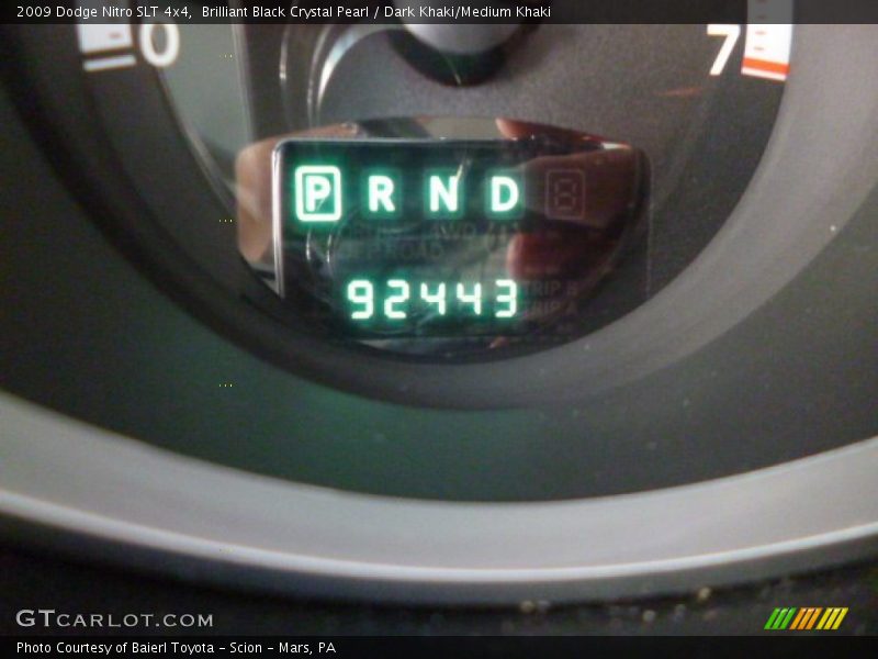 Brilliant Black Crystal Pearl / Dark Khaki/Medium Khaki 2009 Dodge Nitro SLT 4x4