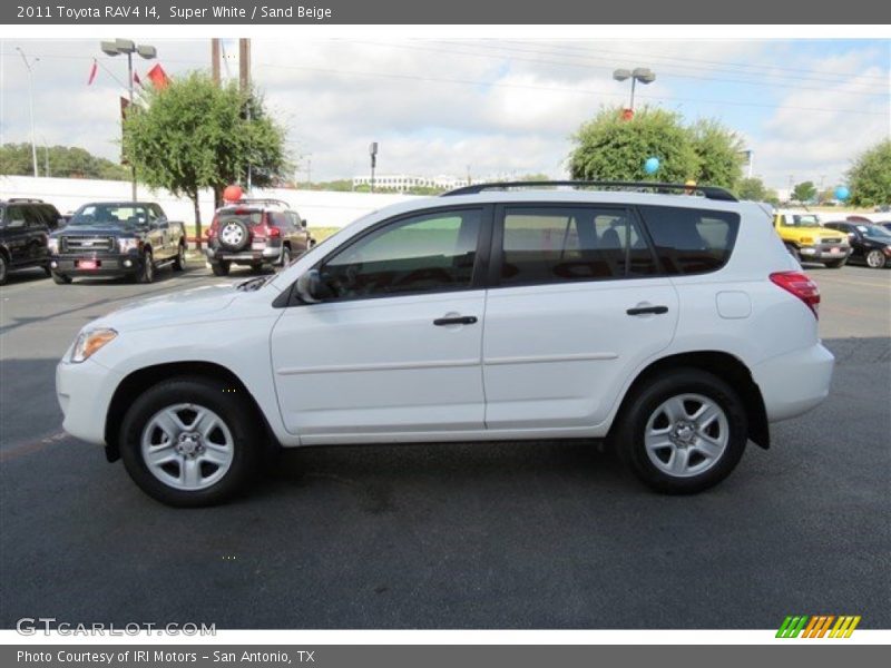 Super White / Sand Beige 2011 Toyota RAV4 I4
