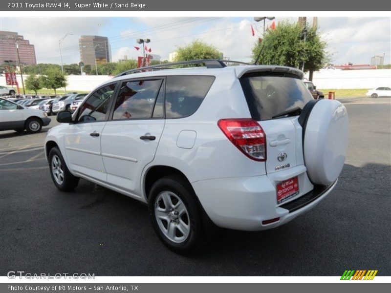 Super White / Sand Beige 2011 Toyota RAV4 I4