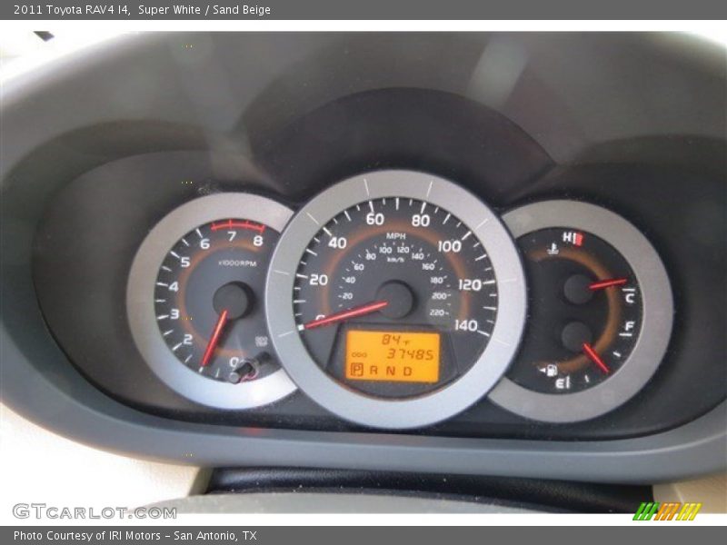 Super White / Sand Beige 2011 Toyota RAV4 I4