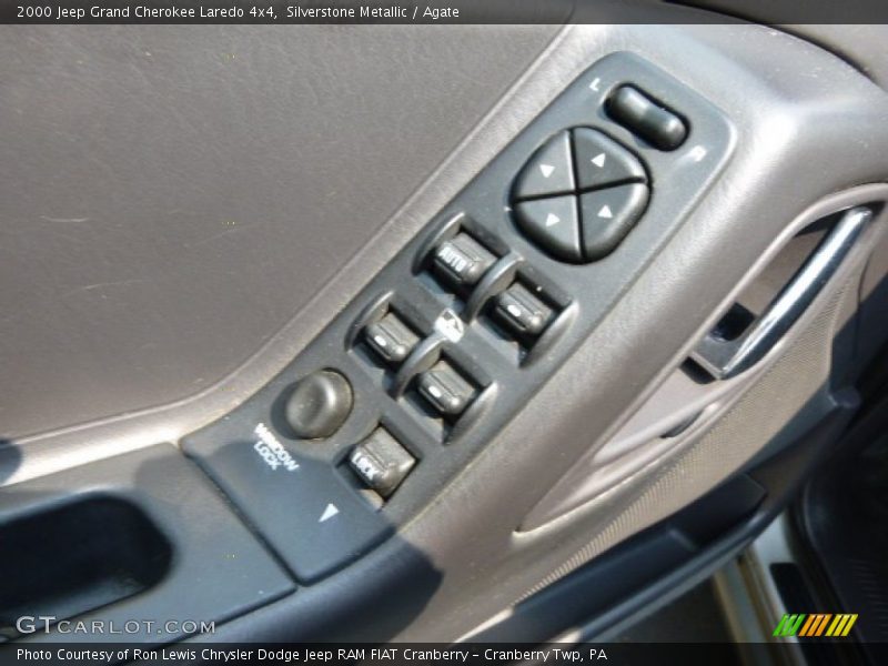 Silverstone Metallic / Agate 2000 Jeep Grand Cherokee Laredo 4x4