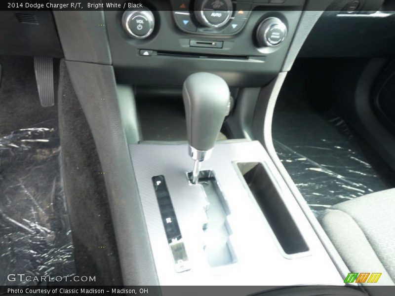 Bright White / Black 2014 Dodge Charger R/T