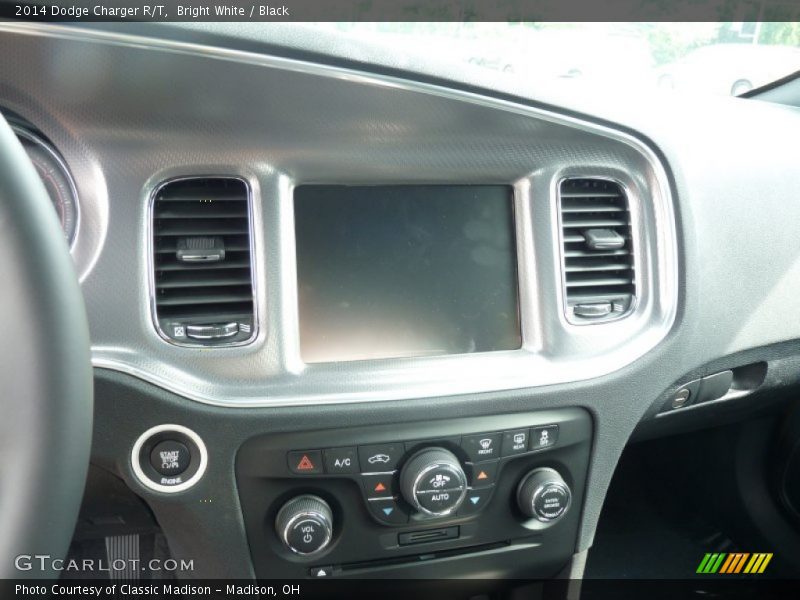Bright White / Black 2014 Dodge Charger R/T