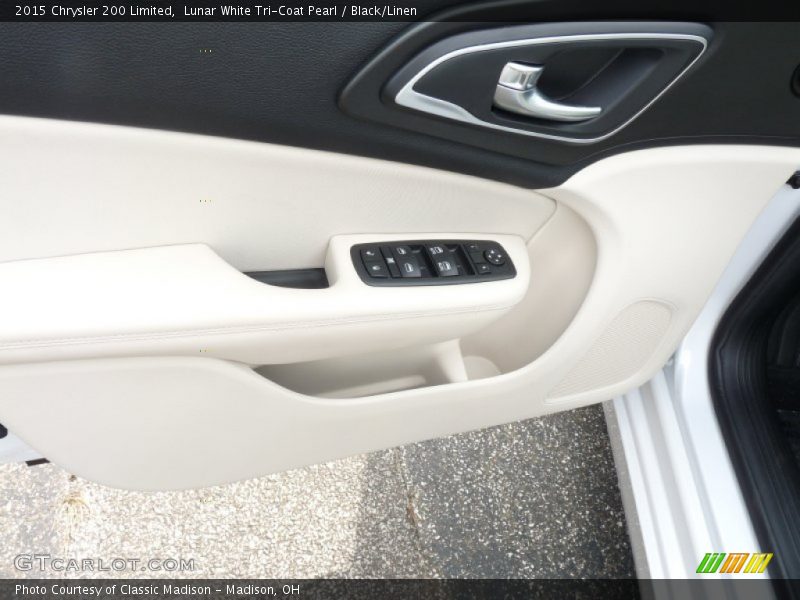 Lunar White Tri-Coat Pearl / Black/Linen 2015 Chrysler 200 Limited