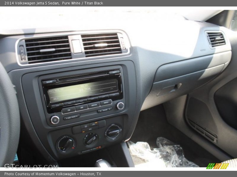 Pure White / Titan Black 2014 Volkswagen Jetta S Sedan