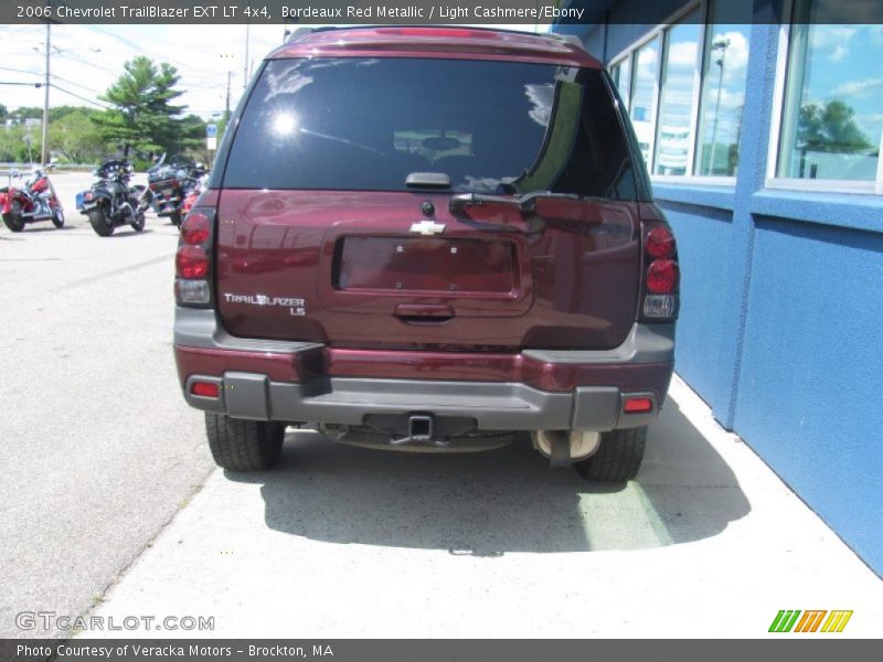 Bordeaux Red Metallic / Light Cashmere/Ebony 2006 Chevrolet TrailBlazer EXT LT 4x4