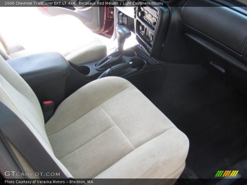 Bordeaux Red Metallic / Light Cashmere/Ebony 2006 Chevrolet TrailBlazer EXT LT 4x4
