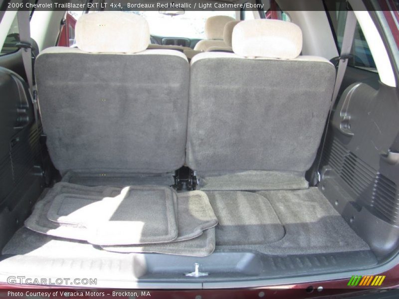 Bordeaux Red Metallic / Light Cashmere/Ebony 2006 Chevrolet TrailBlazer EXT LT 4x4